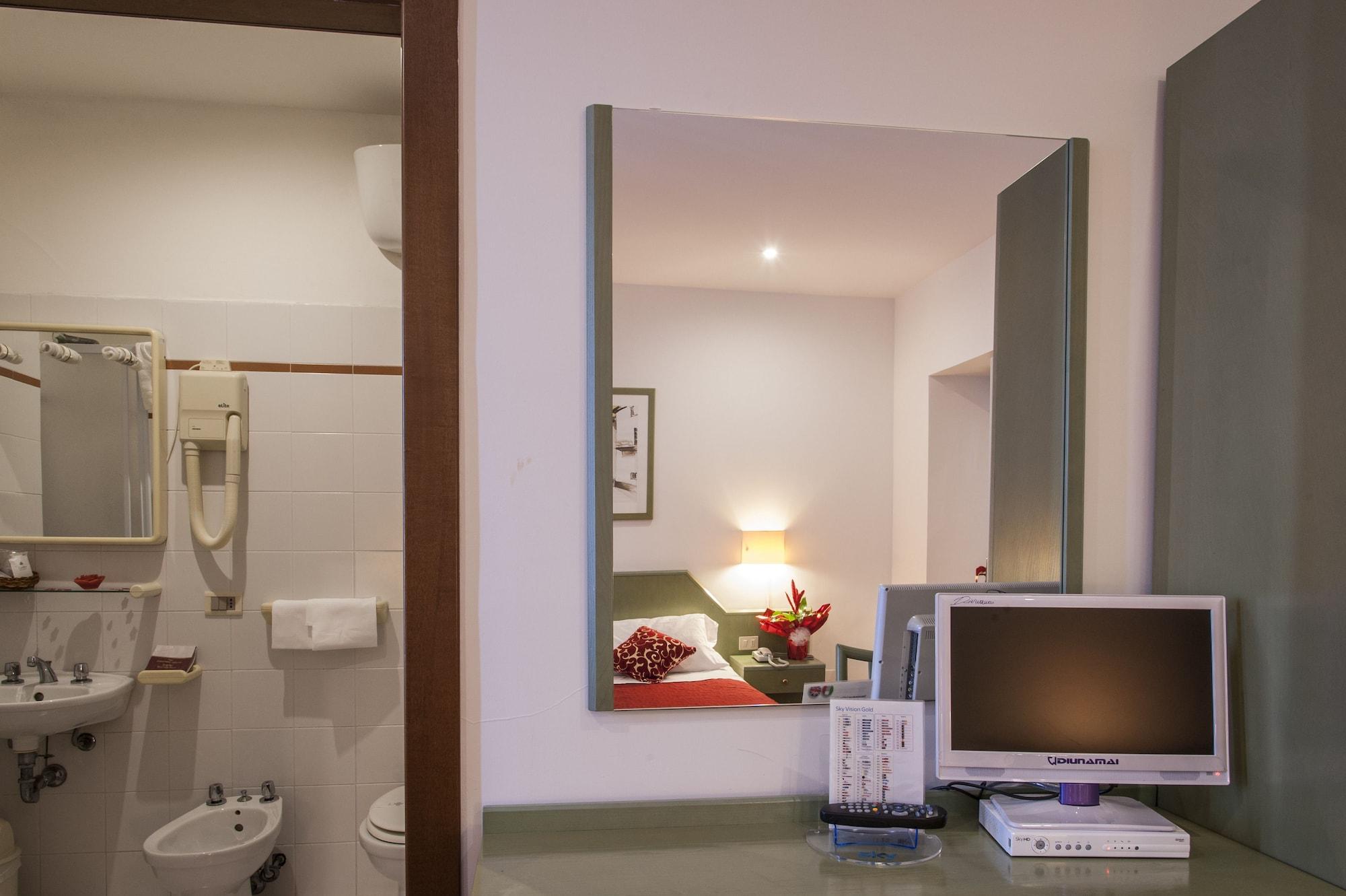 Hotel Villa Del Cardinale Norma Extérieur photo