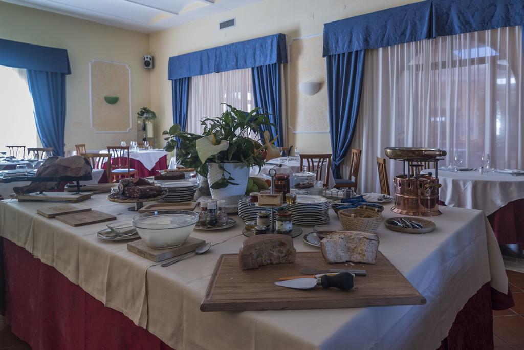 Hotel Villa Del Cardinale Norma Extérieur photo