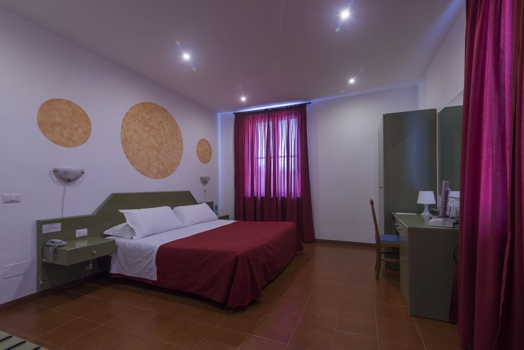 Hotel Villa Del Cardinale Norma Extérieur photo